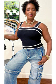 BlackContrast Edge Knit Top - D-S Fashion Sophisticated Boutique