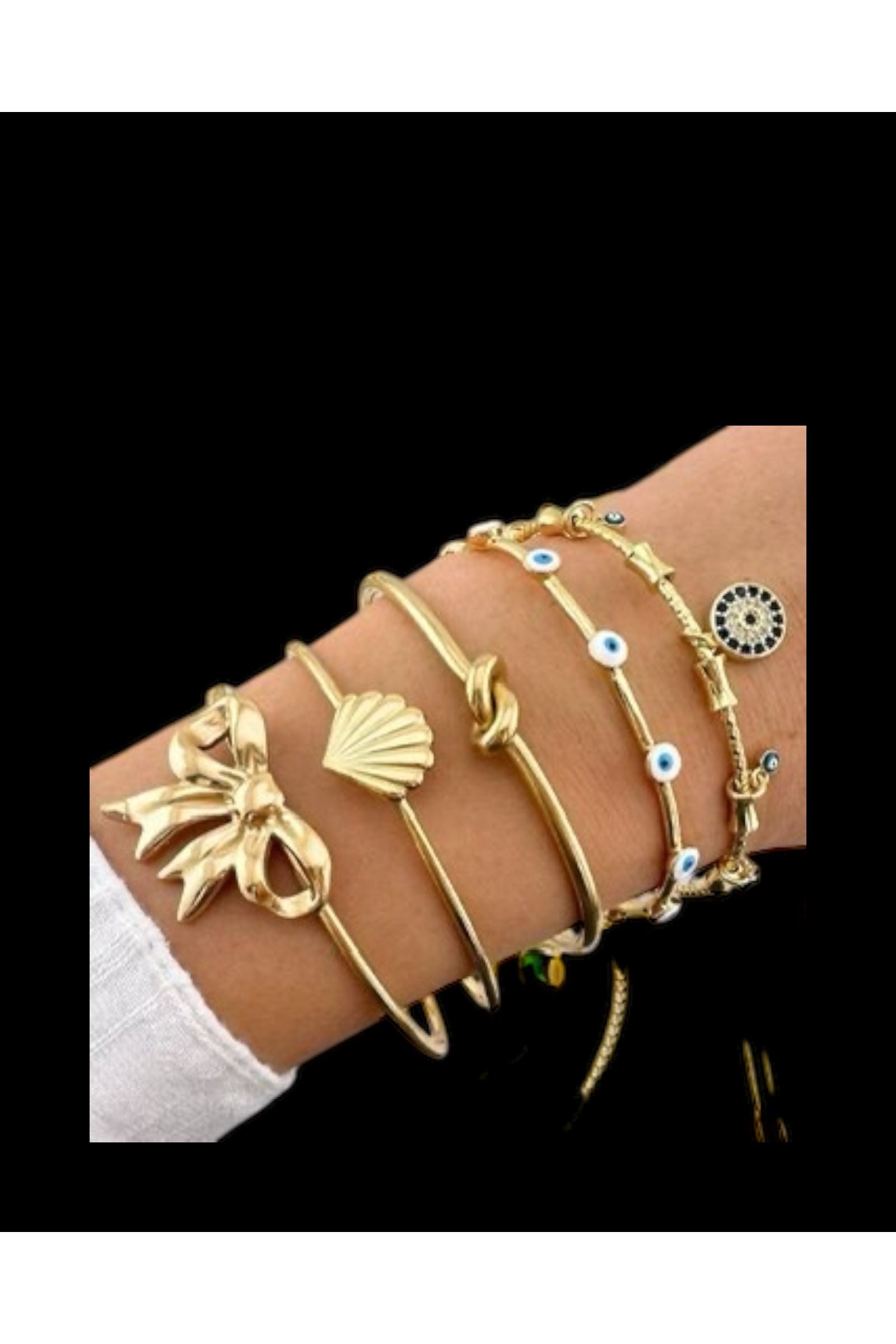 18K Gold Plated Waterproof Bow Bracelet - D-S Fashion Sophisticated Boutique